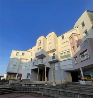 t2 à la location -   42350  LA TALAUDIERE, surface 49 m2 location t2 - UBI472958585